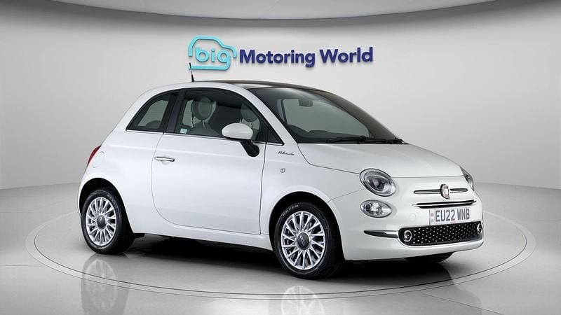 Gebraucht Fiat 500 Dolcevita 69 PS (50 kW) 2022 Kleinwagen
