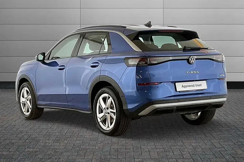 New VW T-Roc Life 150 HP (110 kW) 2026 Celestial blue SUV
