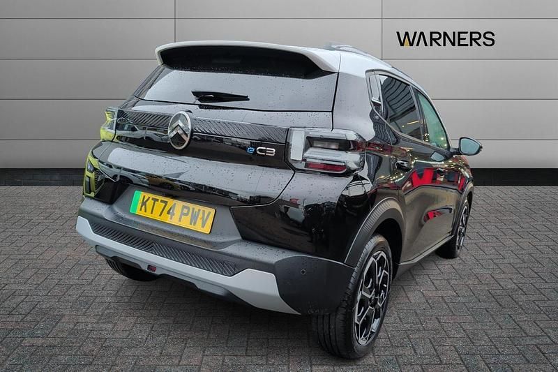 Used Citroën e-C3 81 kW (111 HP) 2025 Black Hatchback