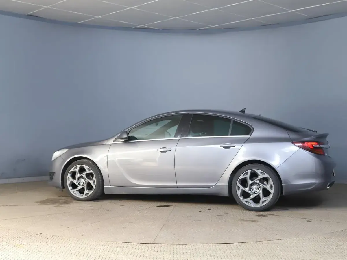 Used Vauxhall Insignia SRi 136 HP (100 kW) 2016 Grey Hatchback