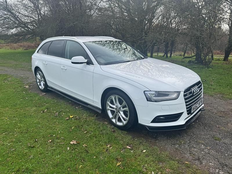 Used Audi A4 Black Edition 211 HP (155 kW) 2012 White Estate