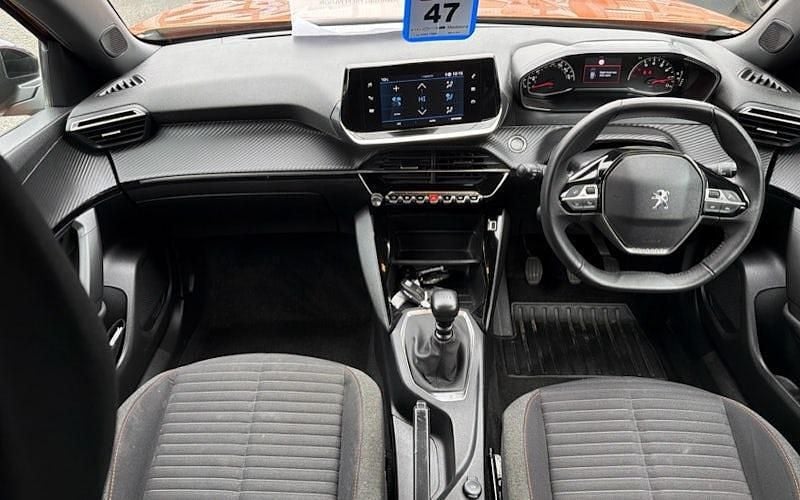 Second-hand Peugeot 2008 Active+ 101 CP (74 kW) 2023 Portocaliu SUV