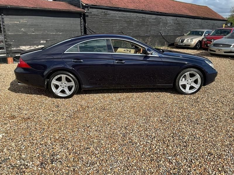 Käytetty Mercedes CLS500 2005 Sininen Coupe - kaksiovinen