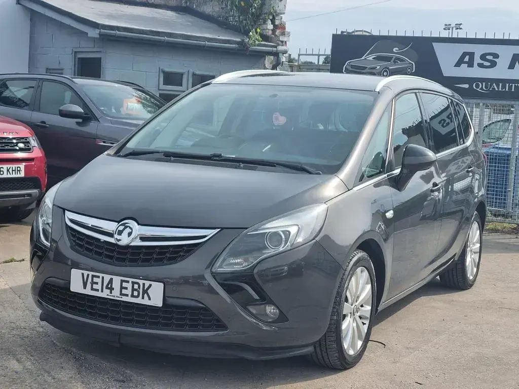 Used Vauxhall Zafira Tourer 140 HP (102 kW) 2014 Grey MPV