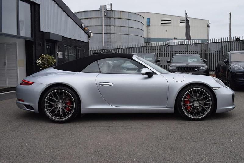 Used Porsche 911 Carrera S Cabriolet 420 HP (308 kW) 2016 Silver Cabriolet