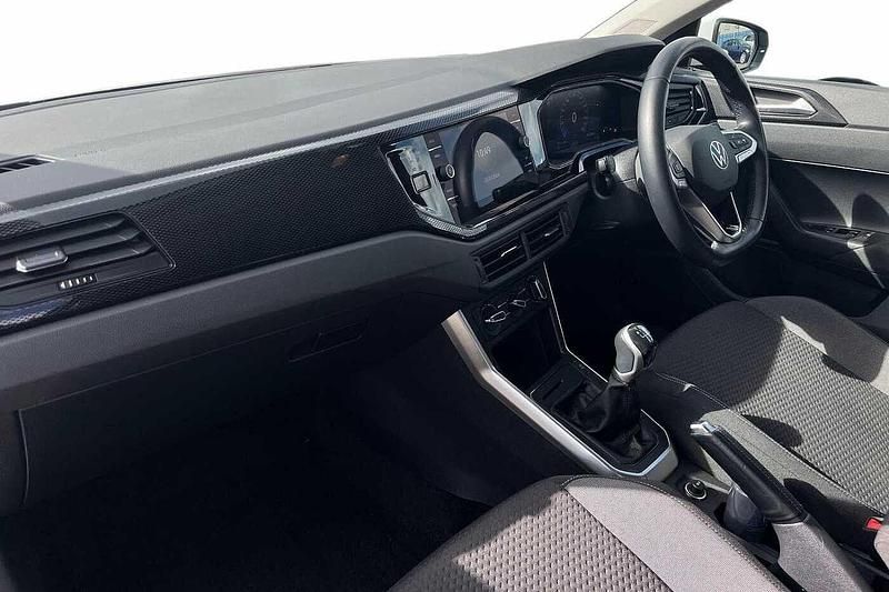 Used VW Polo Life 95 HP (69 kW) 2023 White Hatchback