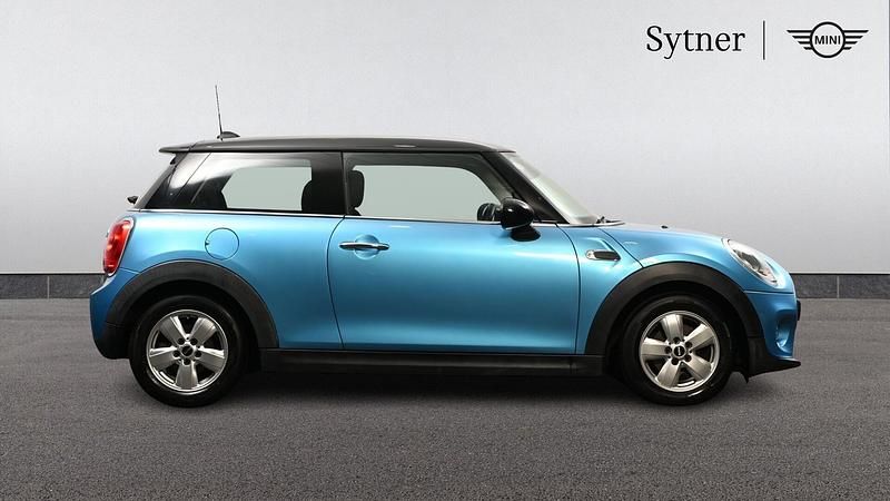 Used Mini ONE Hatch 102 HP (75 kW) 2017 Blue Hatchback