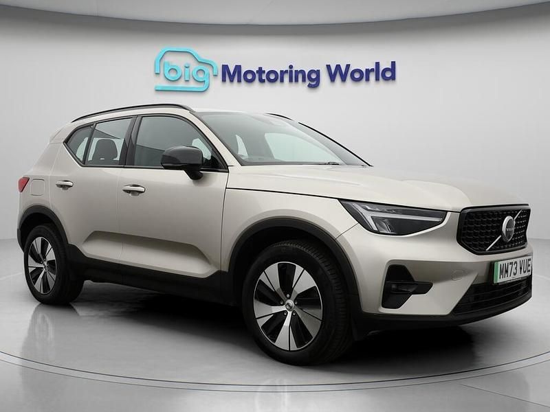 Gold Used 2023 Volvo XC40 Plus SUV | £23,300 (Fair price) - Image 1/4
