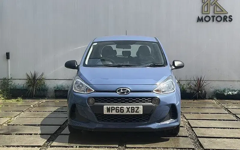 Used Hyundai i10 67 HP (49 kW) 2020 Hatchback