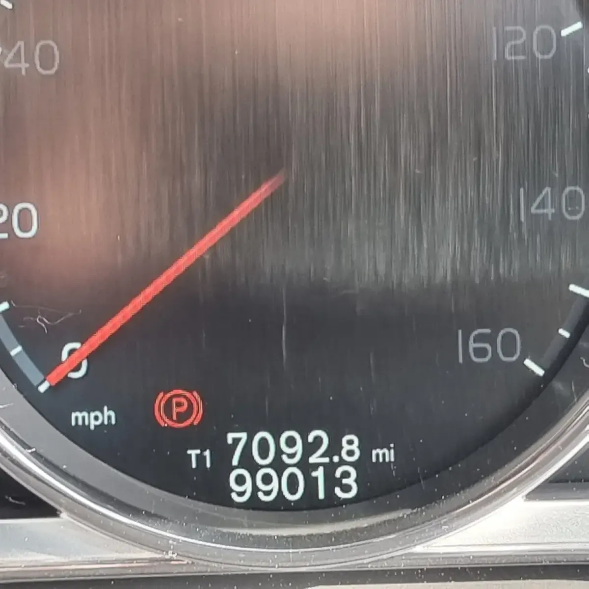 Used Volvo XC60 SE Lux 220 HP (161 kW) 2015 Silver SUV