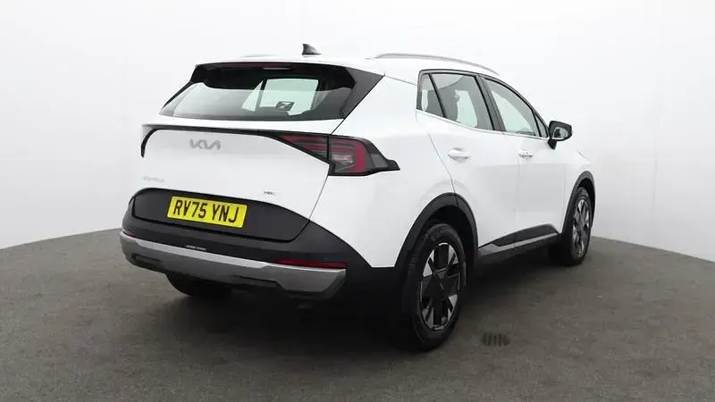 Used Kia Sportage 2025 White SUV