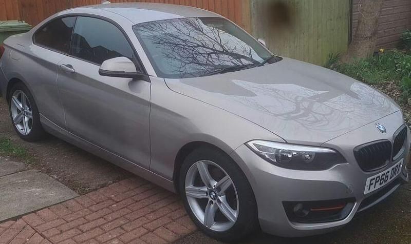 Used BMW 220 Sport Line 2016 Silver Coupe