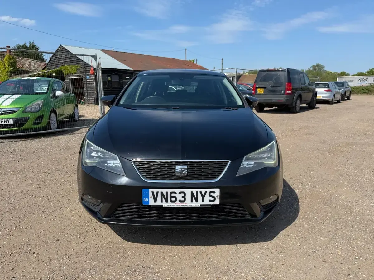 Second-hand Seat Leon SE 105 CP (77 kW) 2013 Negru Hatchback
