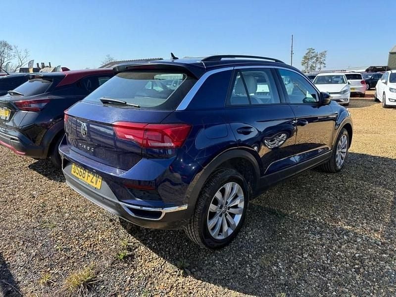 Used VW T-Roc SE 115 HP (84 kW) 2018 Blue SUV