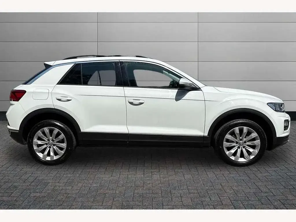 Used VW T-Roc SE 150 HP (110 kW) 2018 White SUV