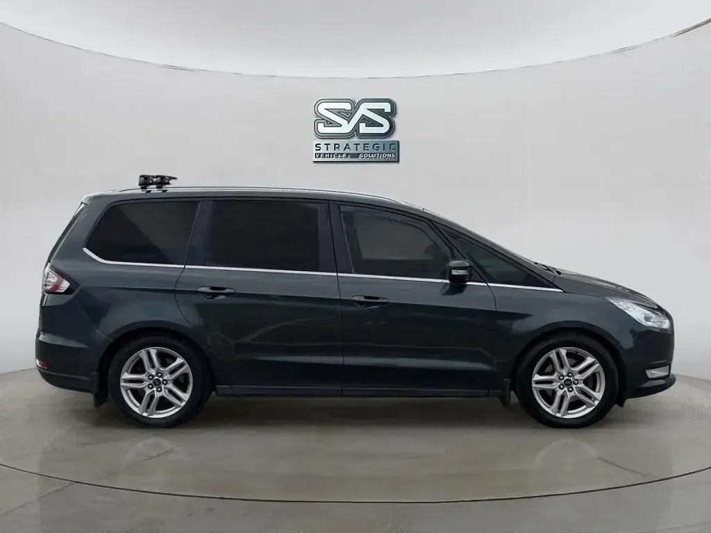 Begagnad Ford Galaxy Titanium X 180 HK (132 kW) 2016 Grön Minibuss
