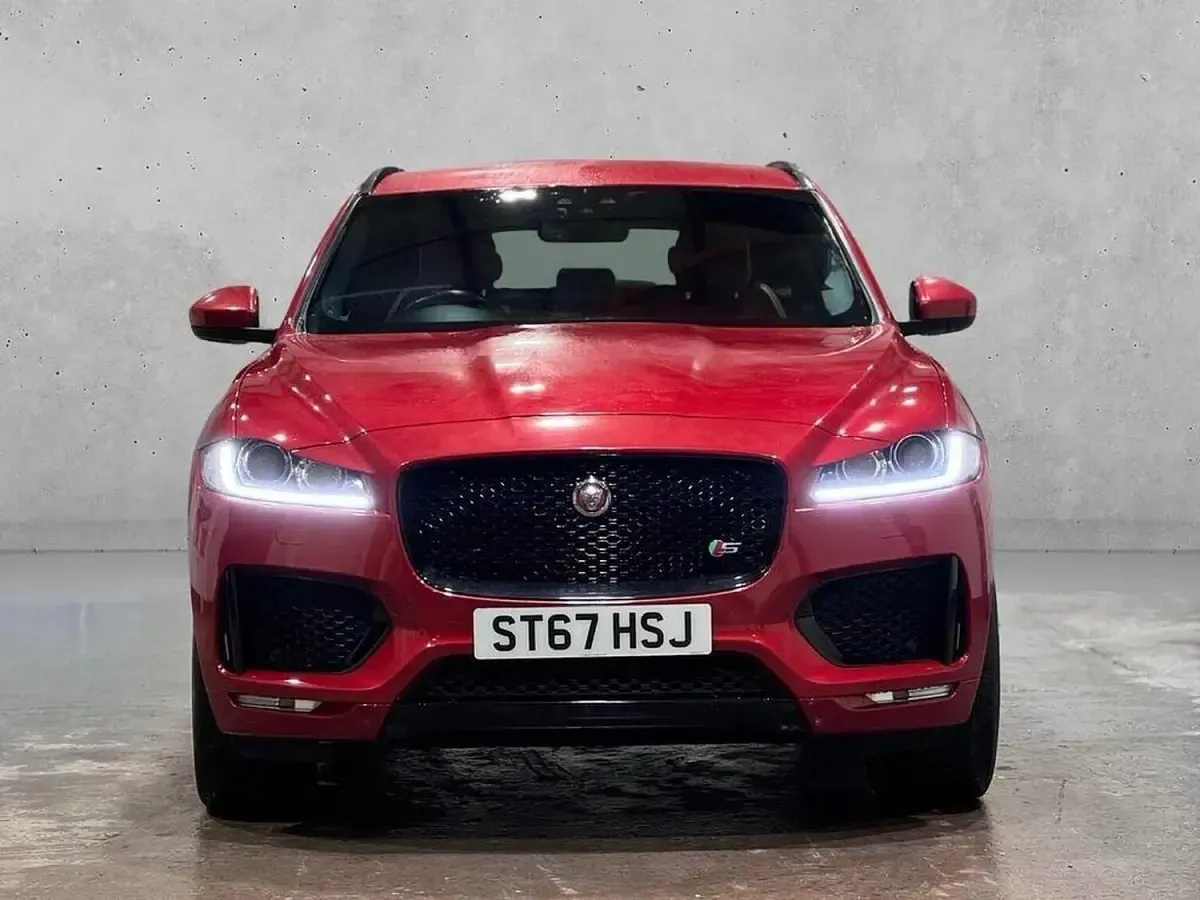 Used Jaguar F-Pace Supercharged 2017 Red SUV