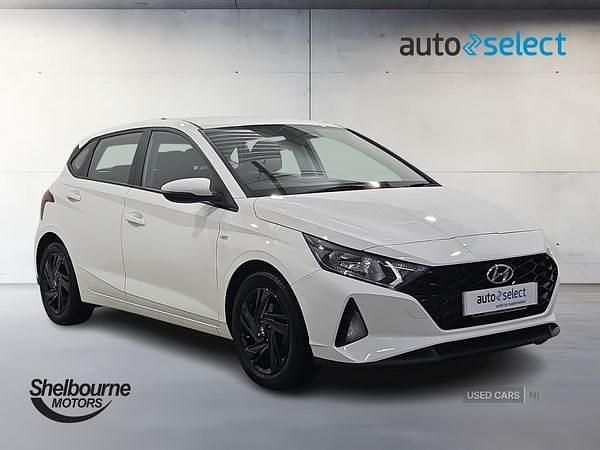 Used Hyundai i20 SE 100 HP (73 kW) 2023 White Hatchback