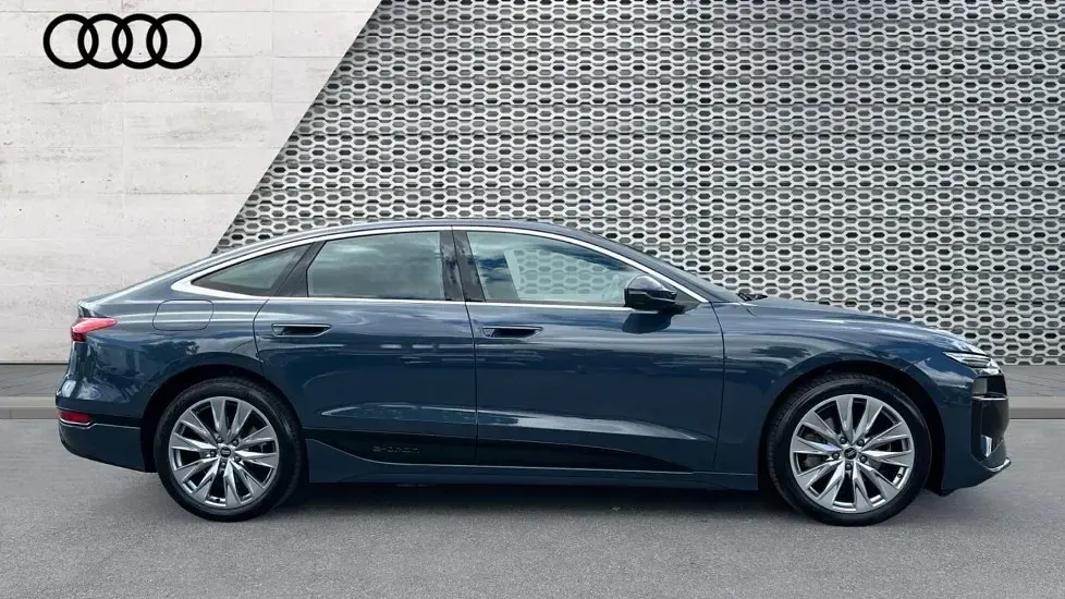 Used Audi A6 e-tron Sport 210 kW (286 HP) 2025 Blue Estate