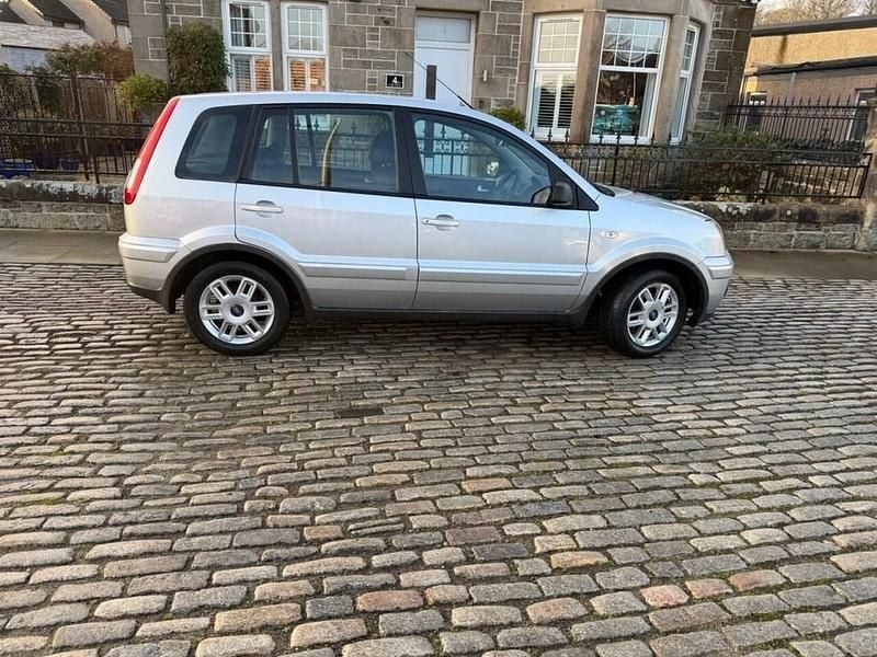 Used Ford Fusion Zetec 101 HP (74 kW) 2006 Silver Hatchback