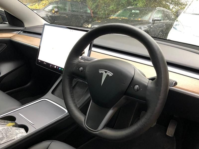 Used Tesla Model 3 Long Range AWD 77 kW (106 HP) 2021 Black Sedan