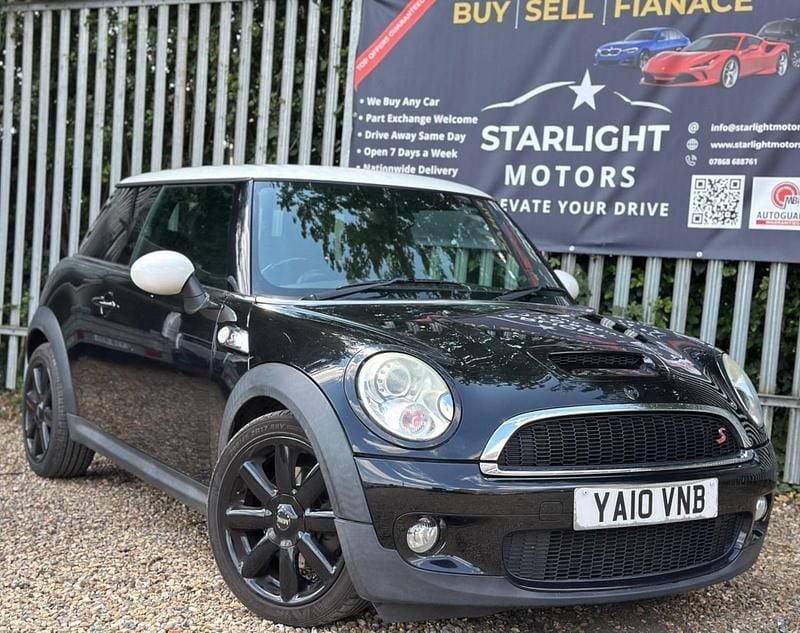 Black Used 2010 Mini Cooper S Hatch Hatchback | £4,199 (Fair price) - Image 1/4