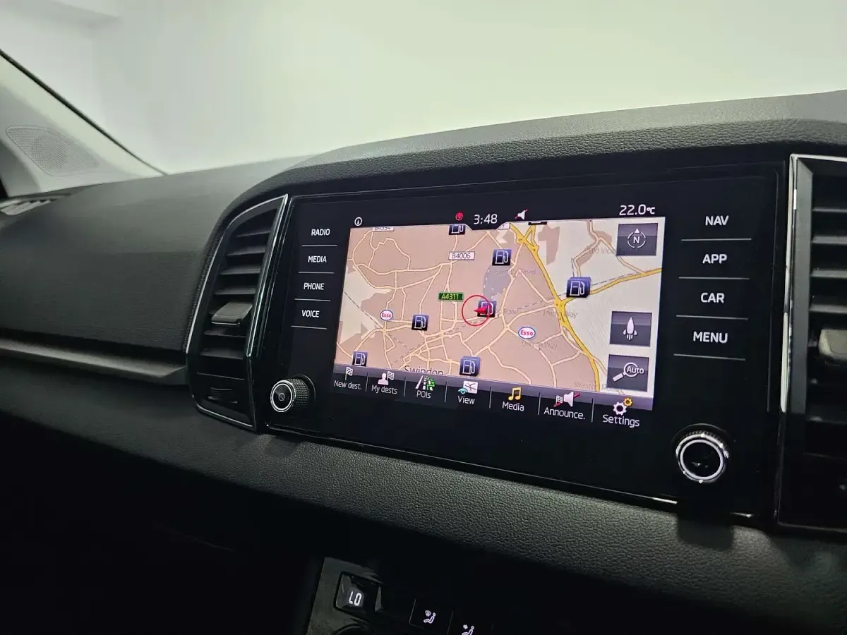 Used Skoda Karoq SE Technology 115 HP (84 kW) 2020 Silver SUV