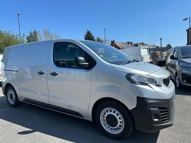 Used Peugeot Expert 2017 Silver Van