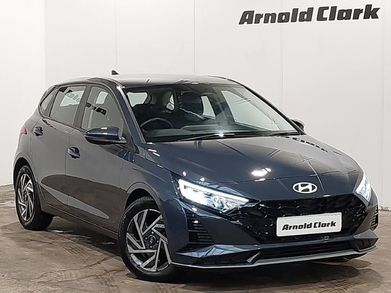 Used Hyundai i20 Advanced 100 HP (73 kW) 2024 Grey Hatchback