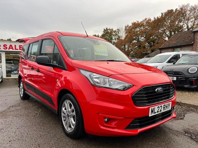Used Ford Grand Tourneo Connect Zetec 120 HP (88 kW) 2022 Red MPV