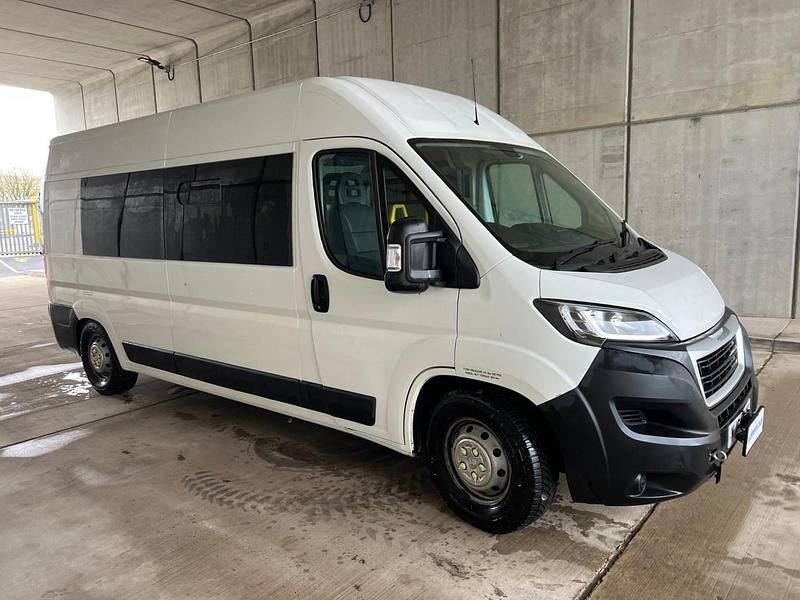 Used Peugeot Boxer Access 130 HP (95 kW) 2018 White Van