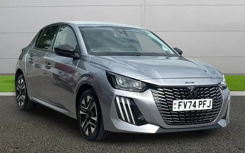 Used Peugeot 208 Allure 101 HP (74 kW) 2025 Hatchback