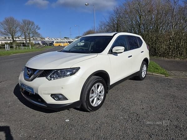 Used Nissan X-Trail Acenta 2017 White SUV