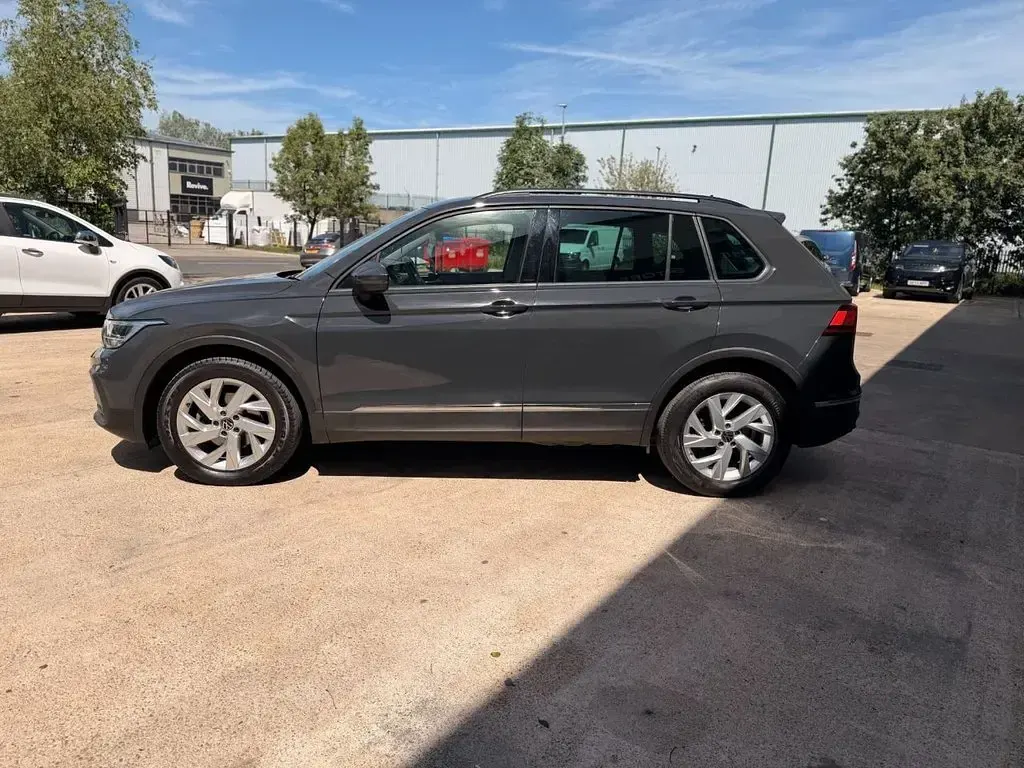 Used VW Tiguan S 150 HP (110 kW) 2022 Grey SUV