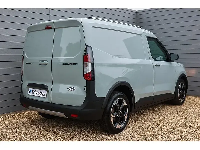 Usado Ford Transit Active 125 HP (91 kW) 2024 Cinzento Van