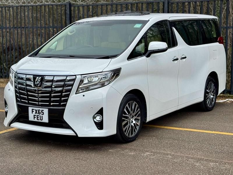 Used Toyota Alphard Executive 300 HP (220 kW) 2015 White MPV