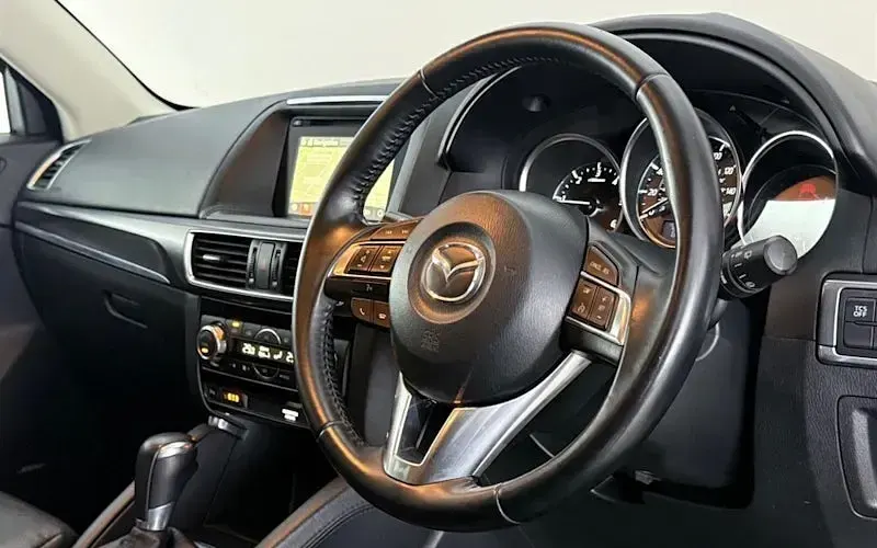Used Mazda CX-5 Inclusive 175 HP (128 kW) 2017 Silver SUV