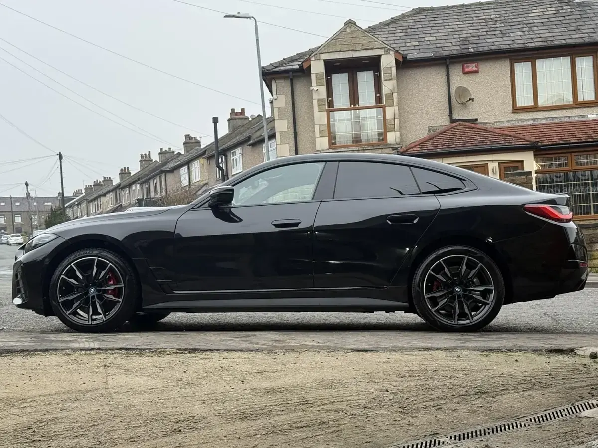 Used BMW i4 Comfort Edition 400 kW (544 HP) 2022 Black Sedan