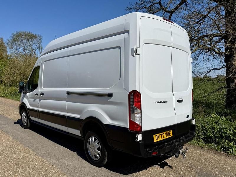 Second-hand Ford Transit S 130 CP (95 kW) 2022 Alb Van