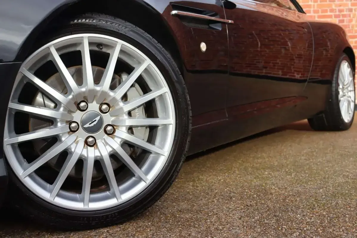 Used Aston Martin DB9 450 HP (330 kW) 2005 Black Cabriolet