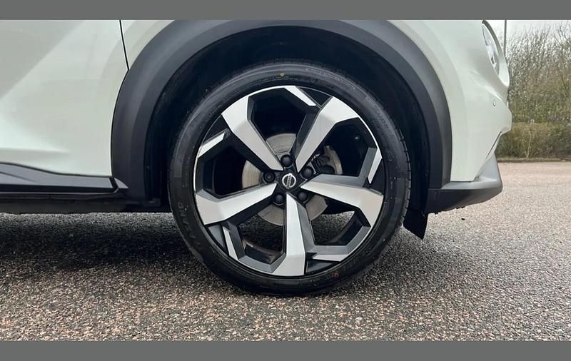 Used Nissan Juke N-Connecta 117 HP (86 kW) 2020 White SUV