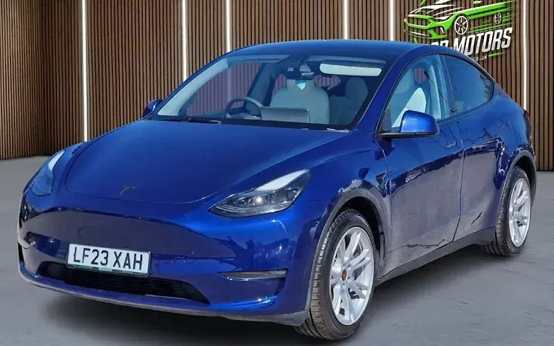 Usado Tesla Model Y Long Range AWD 286 kW (389 HP) 2025 SUV