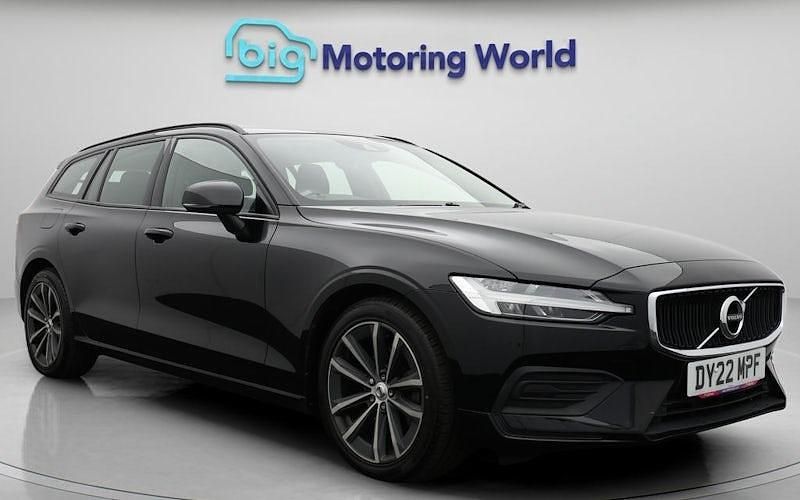 Used 2022 Volvo V60 Momentum Estate | £22,300 (Fair price) - Image 1/4