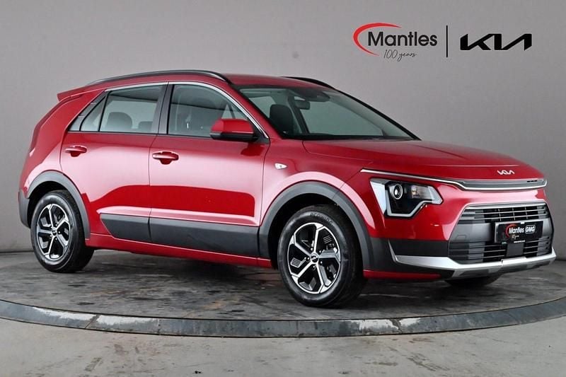 Used Kia Niro 127 HP (93 kW) 2025 Red SUV