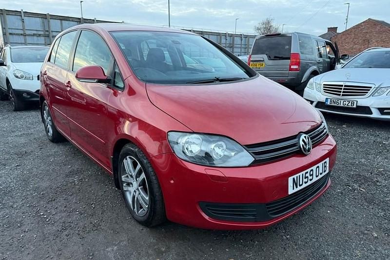Red Used 2009 VW Golf Plus Cross SE MPV | £2,499 (Good price) - Image 1/1