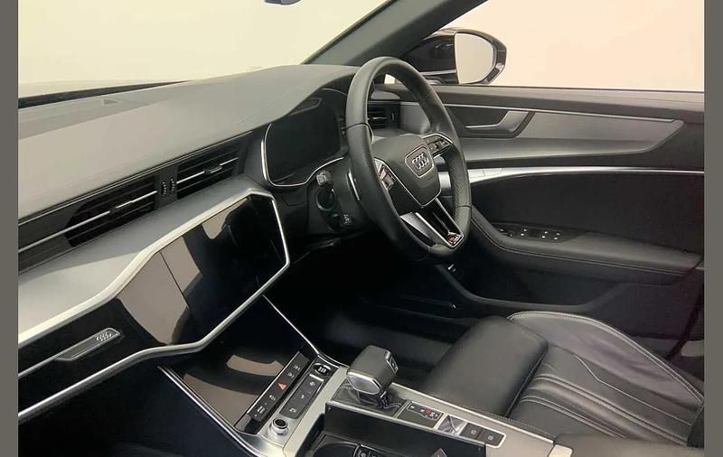 Usado Audi A6 S-Line 200 HP (147 kW) 2023 Preto Sedan