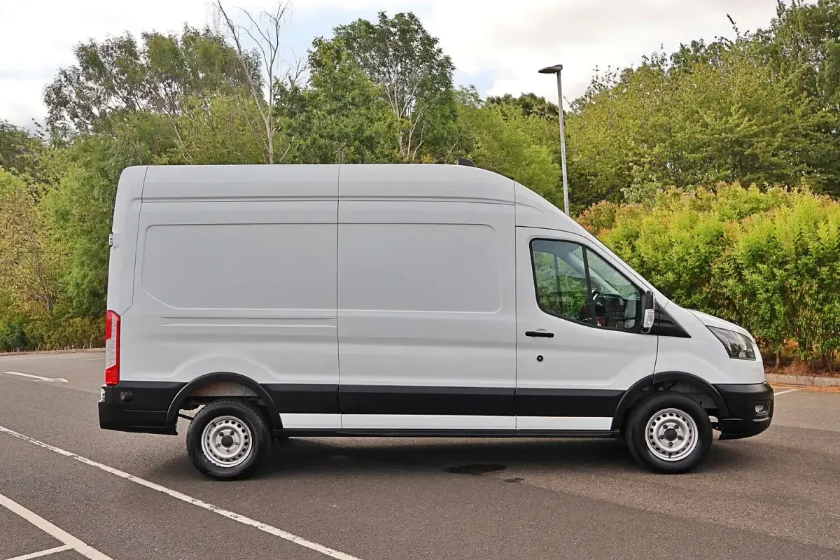 Used Ford Transit 130 HP (95 kW) 2023 White Van