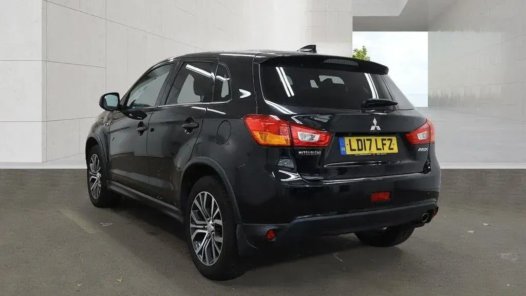 Used Mitsubishi ASX 114 HP (83 kW) 2017 Black SUV