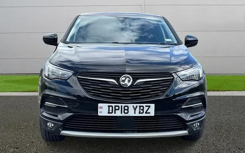Used Vauxhall Grandland X Sport 131 HP (96 kW) 2018 Black SUV