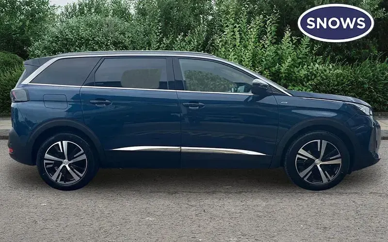 Used Peugeot 5008 GT 131 HP (96 kW) 2023 Blue SUV